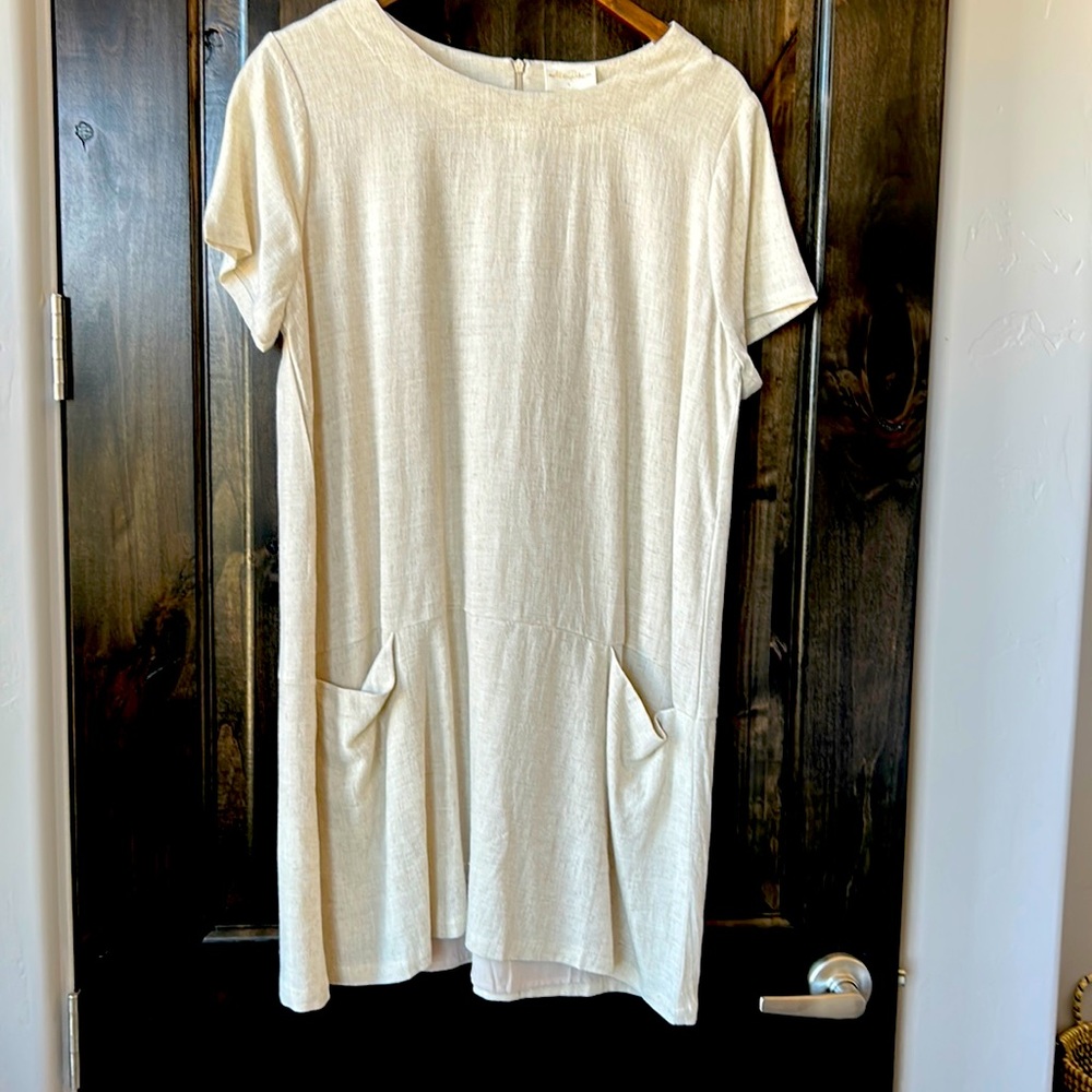 Allie Rose linen shift dress with pockets in size L